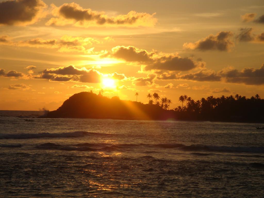 Galle Henna Beach House Unawatuna Rum bild