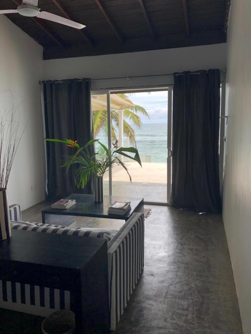 Galle Henna Beach House Unawatuna Exteriör bild