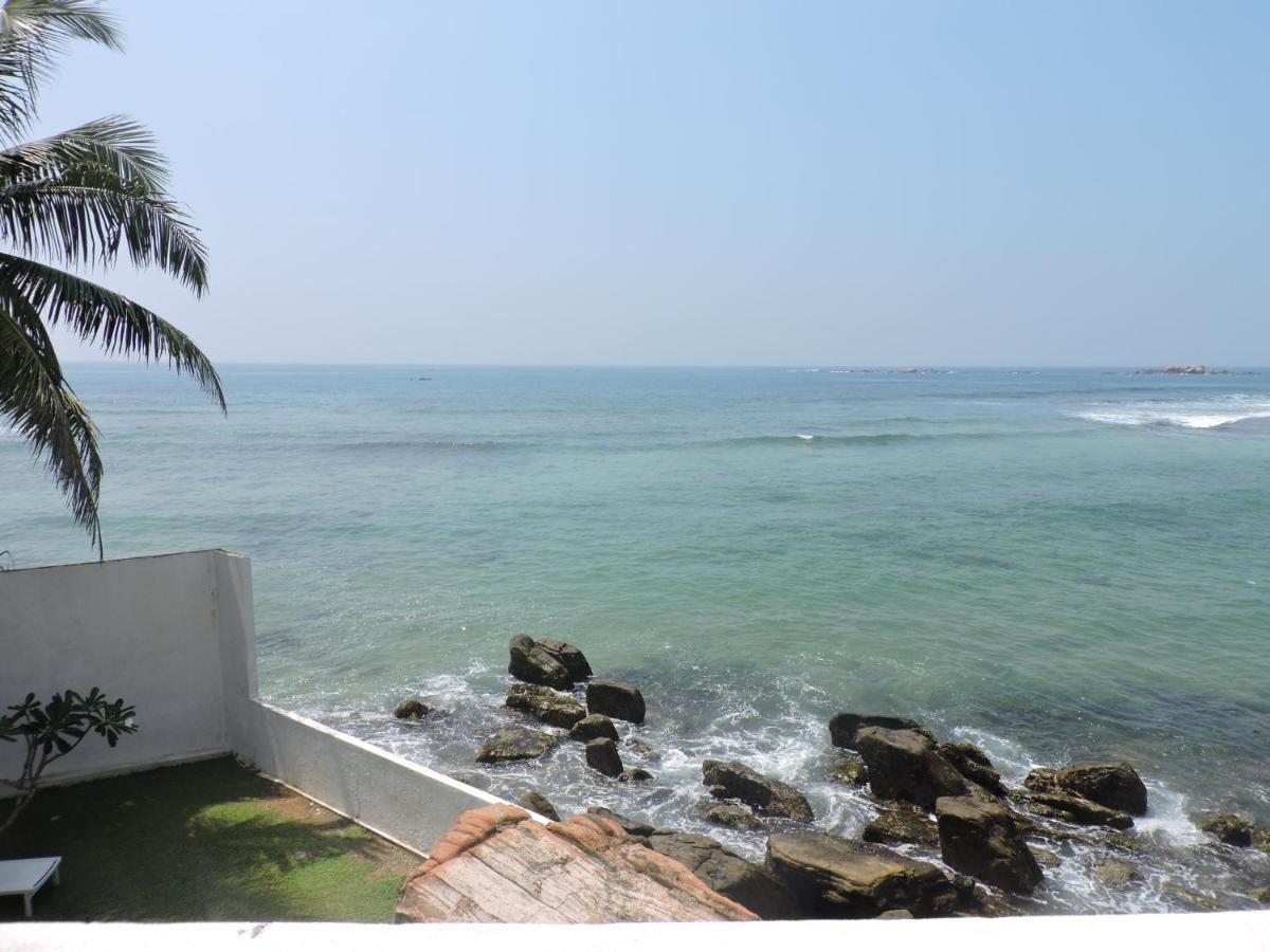 Galle Henna Beach House Unawatuna Exteriör bild